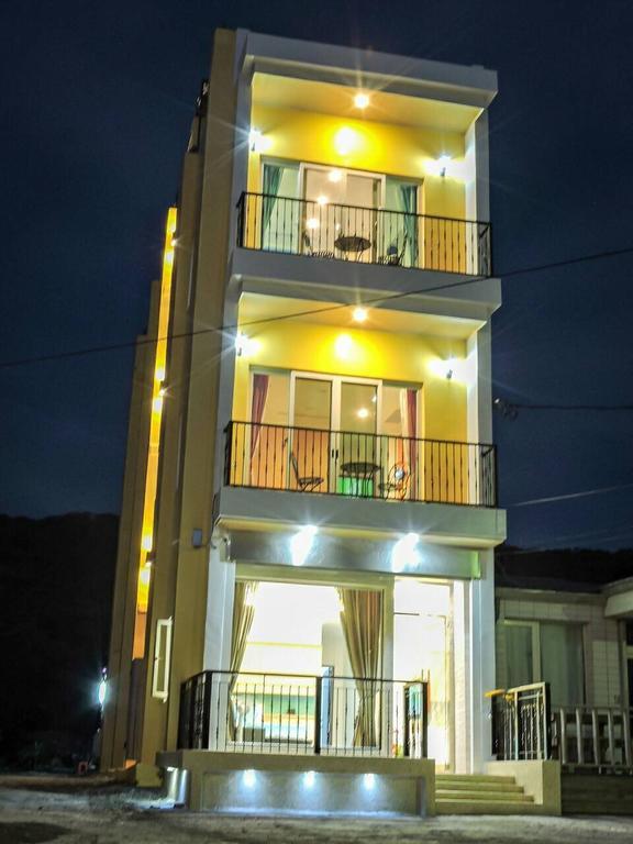 Tiffany Homestay Cape Eluanbi Exterior foto